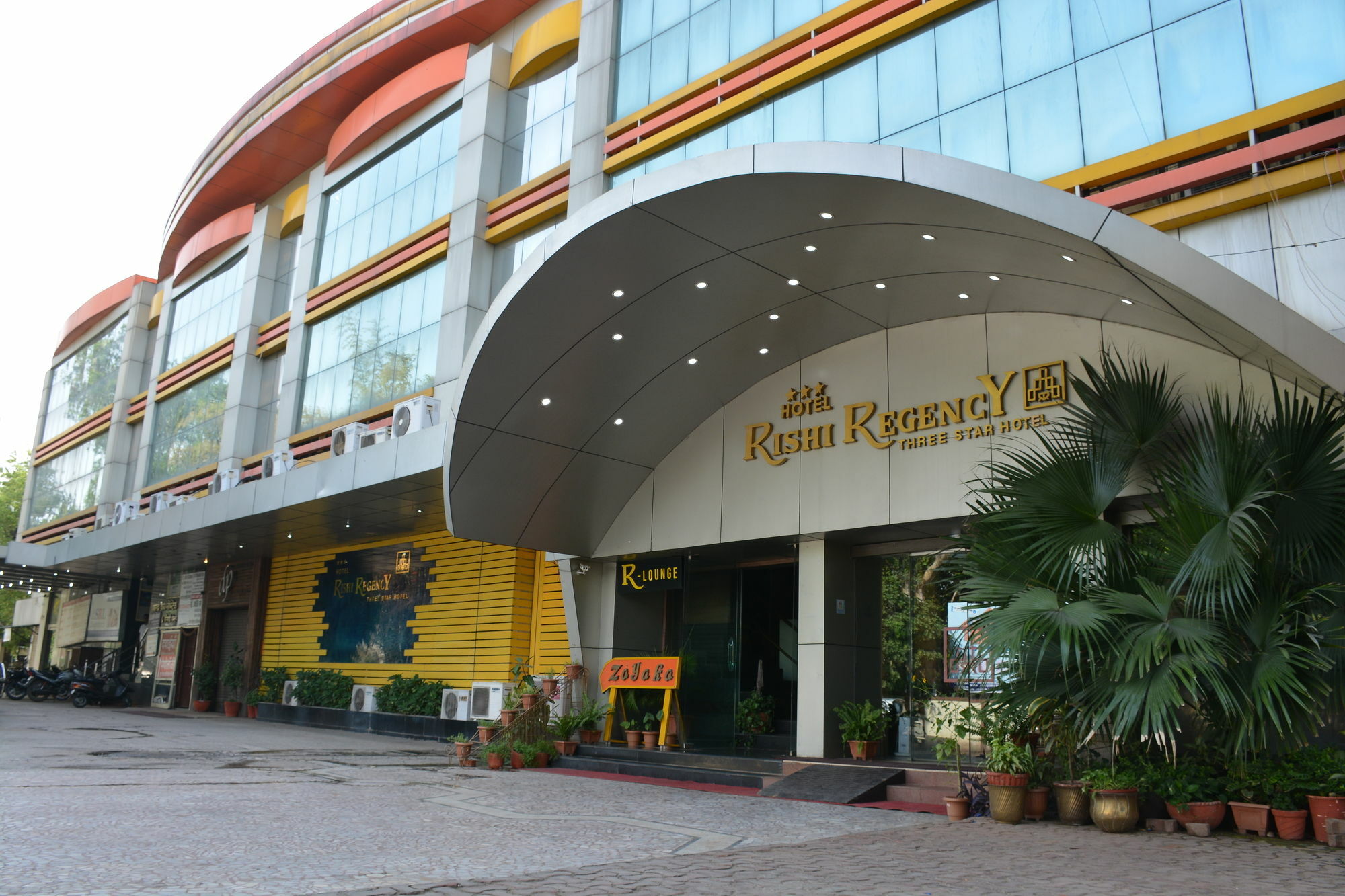 Hotel Rishi Regency Jabalpur Exterior photo