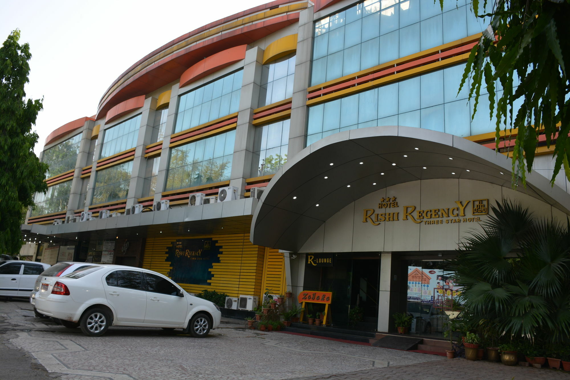 Hotel Rishi Regency Jabalpur Exterior photo