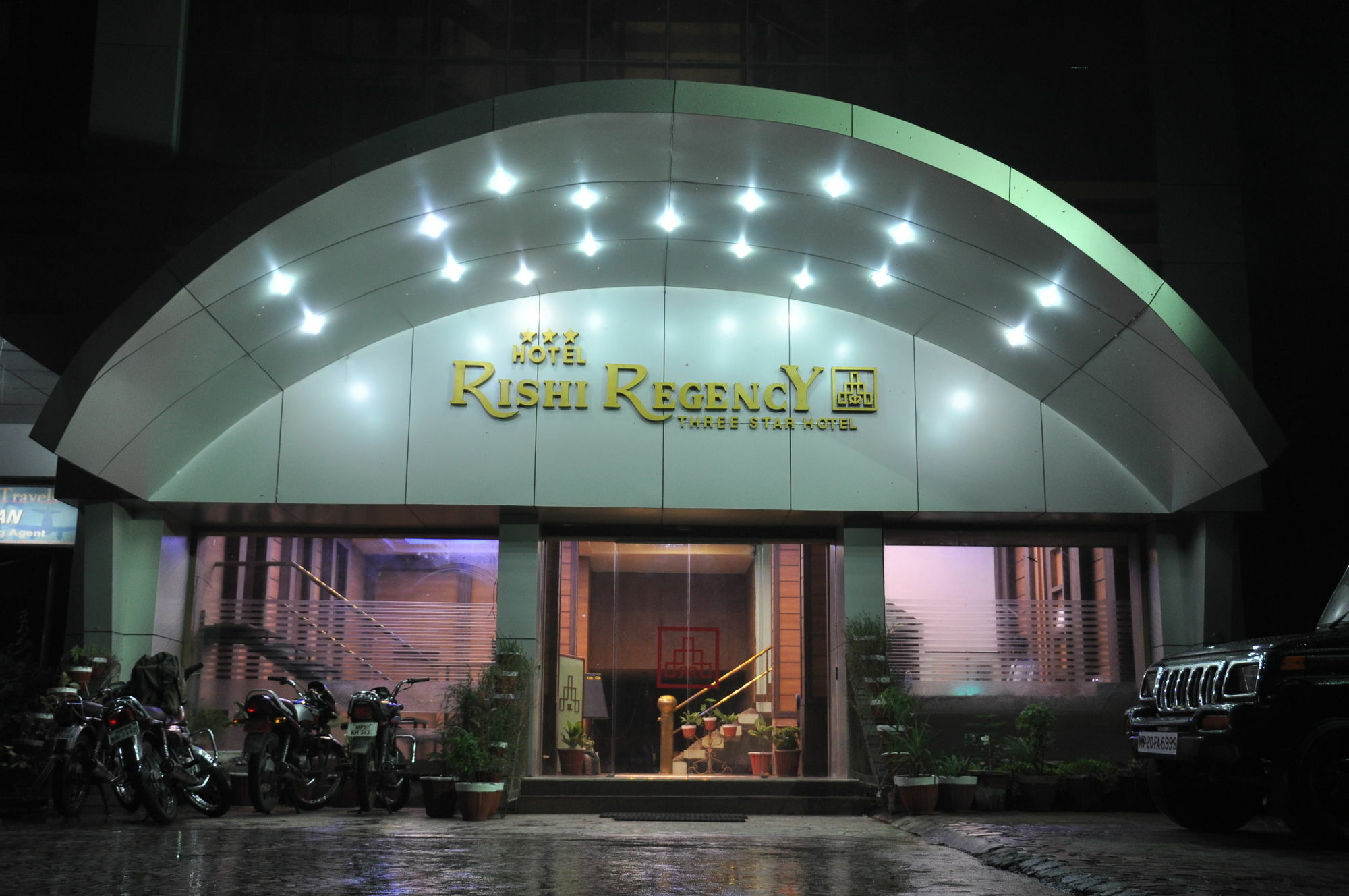 Hotel Rishi Regency Jabalpur Exterior photo