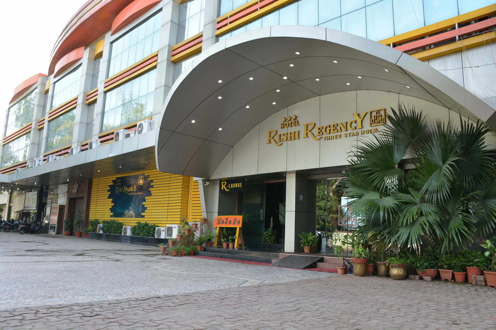 Hotel Rishi Regency Jabalpur Exterior photo